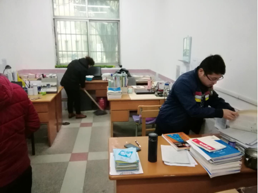 南昌現代外國語學校開展校園環境衛生綜合整治活動316.png