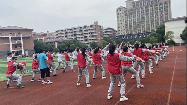 正在上傳...